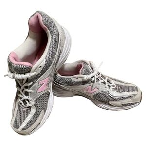 NEW BALANCE 441 White & Pink Running Shoes 9.5B Clean Great Used Condition